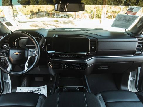 Used 2024 Chevrolet Silverado 2500 LTZ w/ LTZ Convenience Package image 22