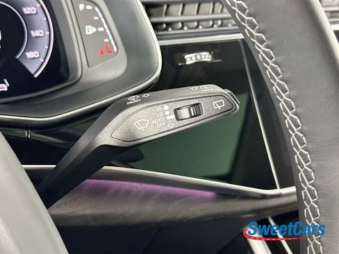 Used 2025 Audi Q8 Prestige image 21
