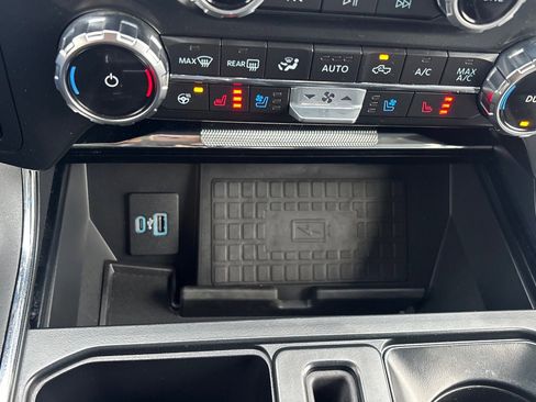 Certified 2022 Ford F150 Lariat w/ Equipment Group 502A High image 50