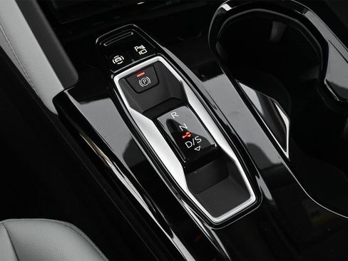 Certified 2025 Audi Q5 Premium Plus w/ Premium Plus image 5