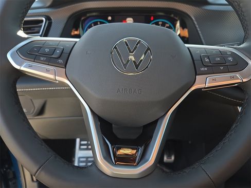 New 2025 Volkswagen Atlas Cross Sport SEL Premium R-Line image 23