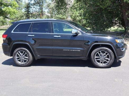 Used 2020 Jeep Grand Cherokee Limited AWD/4WD image 3