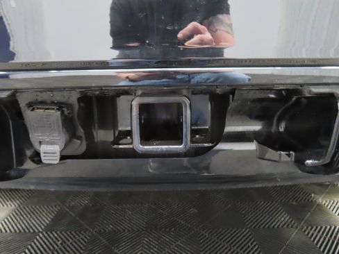 Used 2024 Chevrolet Traverse RS image 45