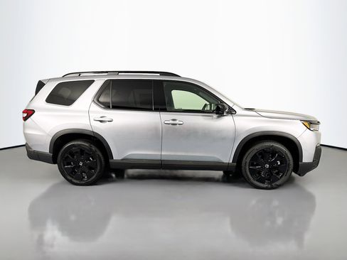 New 2026 Honda Pilot Black Edition image 4