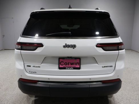 Used 2022 Jeep Grand Cherokee L Limited image 3