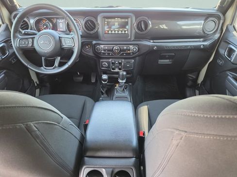 Used 2022 Jeep Wrangler Unlimited Sport AWD/4WD image 17