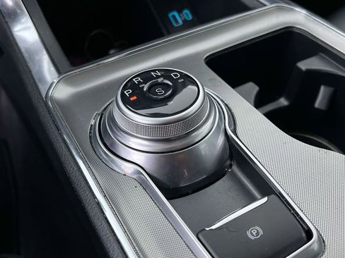 Used 2024 Ford Edge Titanium image 22