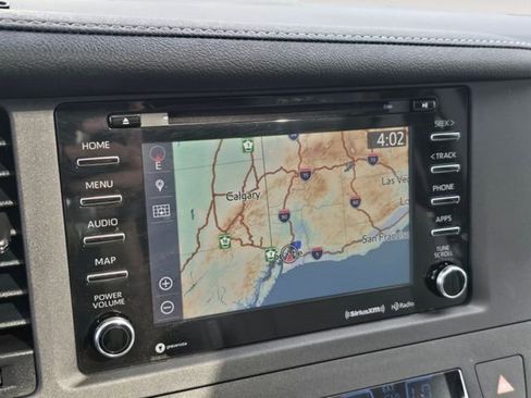 Used 2020 Toyota Sienna XLE w/ XLE Navigation Package AWD/4WD image 31