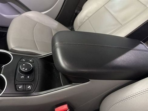 Used 2020 GMC Terrain SLT w/ Preferred Package AWD/4WD image 15