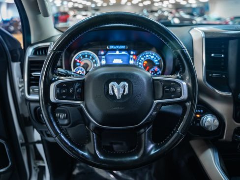 Used 2022 RAM 1500 Laramie AWD/4WD image 38