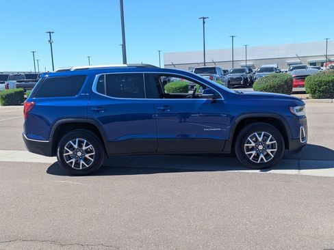 Certified 2023 GMC Acadia SLE w/ Driver Convenience Package image 6