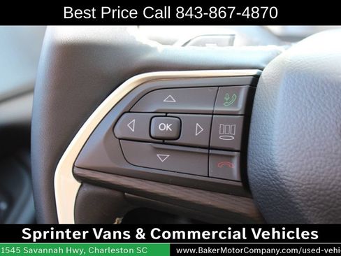 Used 2023 Jeep Grand Cherokee Altitude AWD/4WD image 18