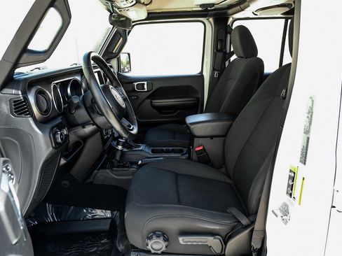 Used 2020 Jeep Wrangler Unlimited Sport image 4