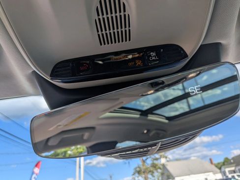 Used 2018 Volvo S90 T8 Inscription w/ Convenience Package AWD/4WD image 56