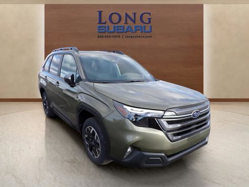 Certified 2026 Subaru Forester Premium image 3