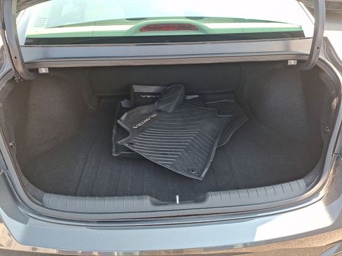 Used 2021 Hyundai Elantra SE FWD image 27