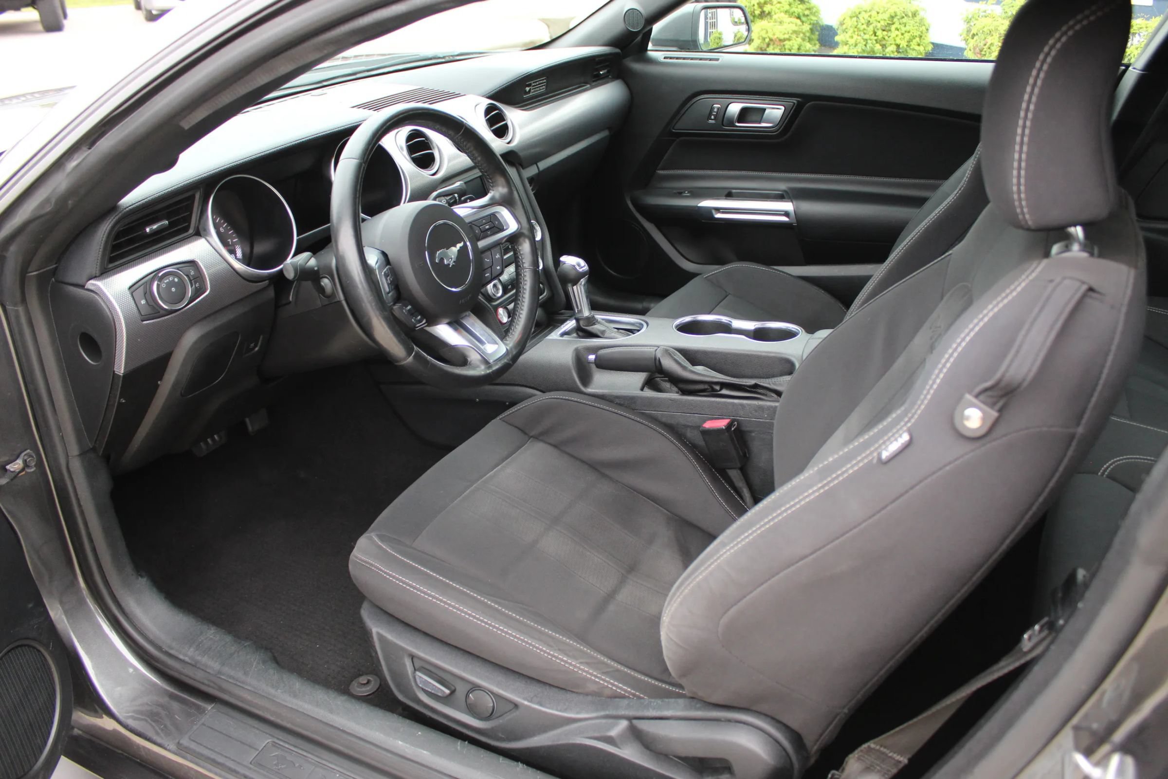 Used 2020 Ford Mustang GT RWD image 11