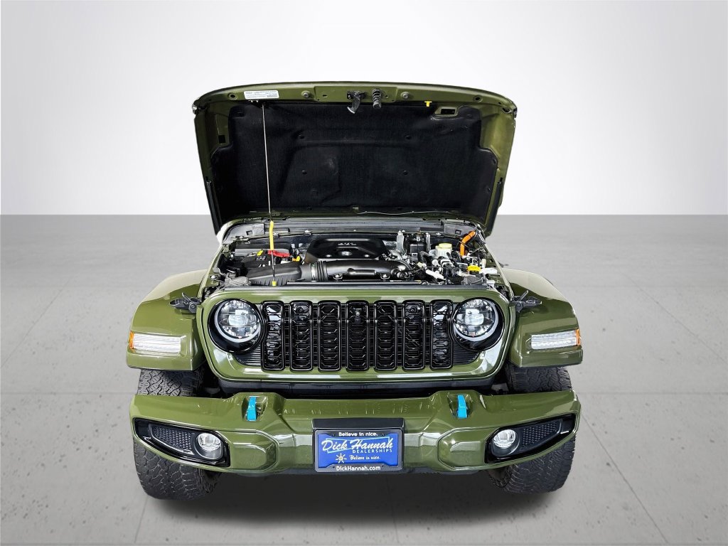 Used 2024 Jeep Wrangler High Altitude AWD/4WD image 23