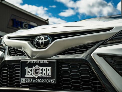 Used 2022 Toyota Camry XSE w/ Navigation Package AWD/4WD image 11