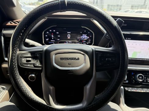 Used 2025 GMC Sierra 3500 Denali AWD/4WD image 16