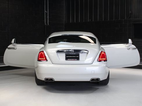 Used 2014 Rolls-Royce Wraith RWD image 96