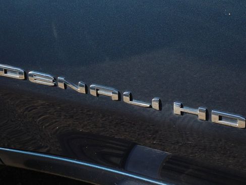 Used 2020 GMC Sierra 2500 Denali w/ Denali Ultimate Package image 54