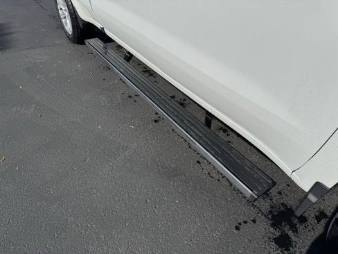 Used 2023 Chevrolet Silverado 1500 LTZ w/ LTZ Premium Package image 12