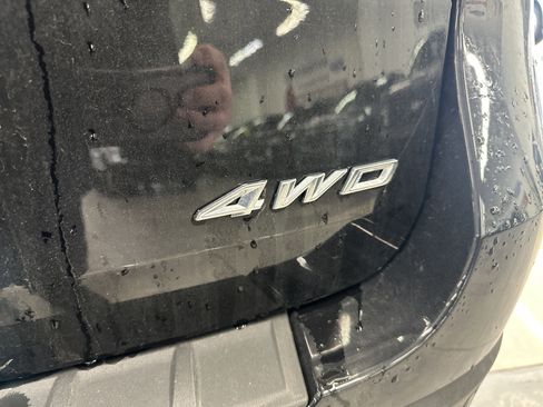 Used 2023 Ford Explorer XLT w/ Equipment Group 202A image 6