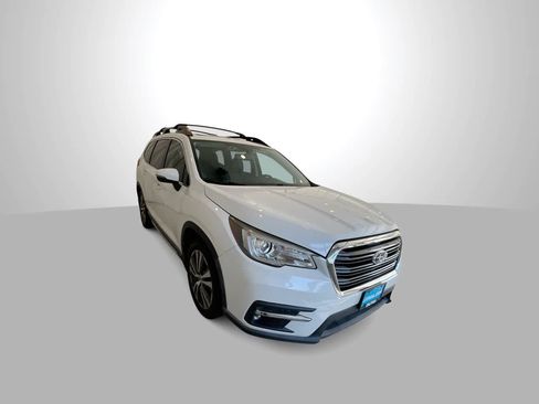 Used 2020 Subaru Ascent Limited w/ Technology Package AWD/4WD image 2