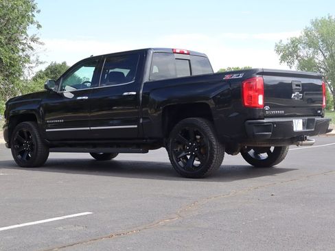 Used 2017 Chevrolet Silverado 1500 LTZ Z71 w/ LTZ Plus Package AWD/4WD image 7