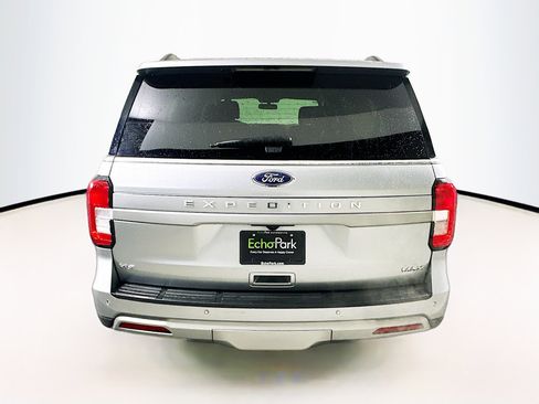Used 2024 Ford Expedition Max XLT image 7