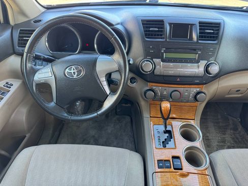 Used 2008 Toyota Highlander 4WD Hybrid w/ Popular Plus Pkg image 17