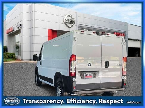 Used 2025 RAM ProMaster 2500 w/ Convenience Group FWD image 8