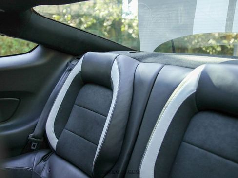 Used 2020 Ford Mustang Shelby GT500 w/ Technology Package image 29