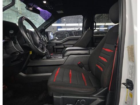 Used 2017 Ford F150 XLT w/ Equipment Group 302A Luxury AWD/4WD image 7
