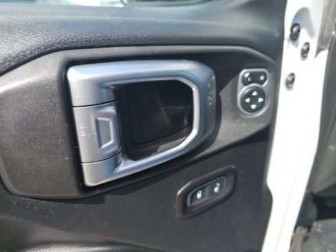 Used 2018 Jeep Wrangler Unlimited Sport S image 13