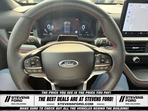 Used 2025 Ford Explorer ST-Line w/ ST-Line Street Pack AWD/4WD image 21