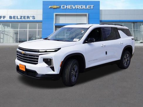 New 2026 Chevrolet Traverse LT w/ Driver Confidence Package image 7