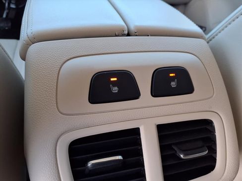 Certified 2022 Buick Envision Avenir w/ Technology Package II image 10