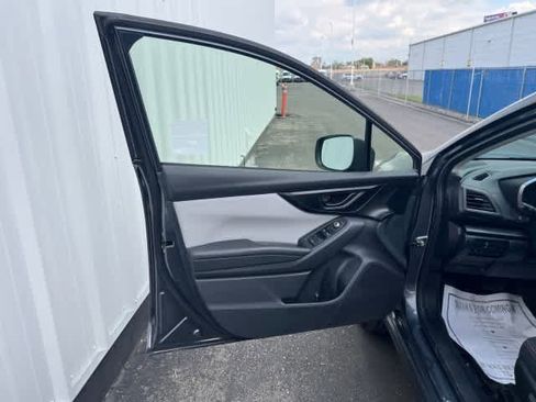 Used 2023 Subaru Crosstrek 2.0i Premium image 13