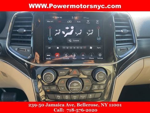 Used 2021 Jeep Grand Cherokee Limited w/ Luxury Group II image 15