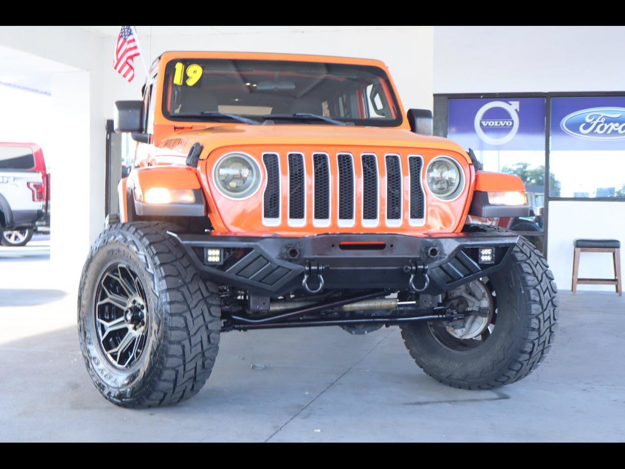 Used 2019 Jeep Wrangler Unlimited Sahara AWD/4WD image 1
