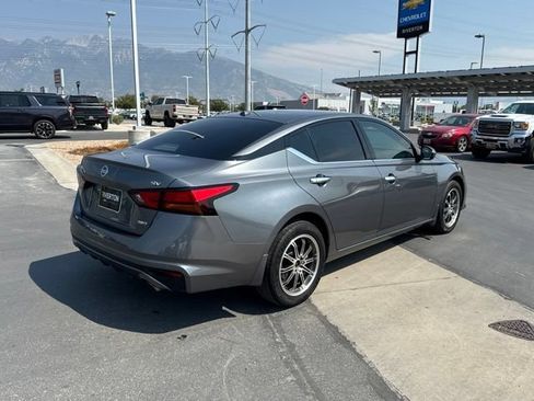 Used 2020 Nissan Altima 2.5 SV AWD/4WD image 6