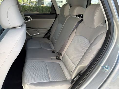 Certified 2025 Kia Soul LX image 24