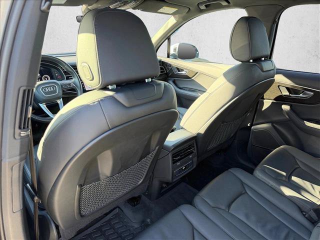 Used 2023 Audi Q7 3.0T Premium Plus w/ Premium Plus Package AWD/4WD image 18