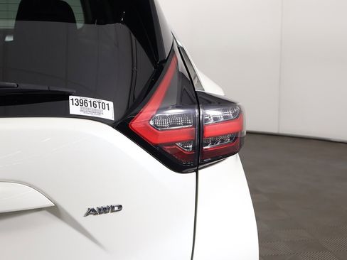 Used 2019 Nissan Murano S image 13