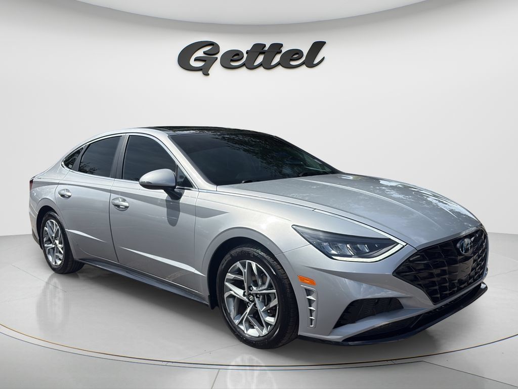 Used 2023 Hyundai Sonata SEL w/ Convenience Package FWD image 3