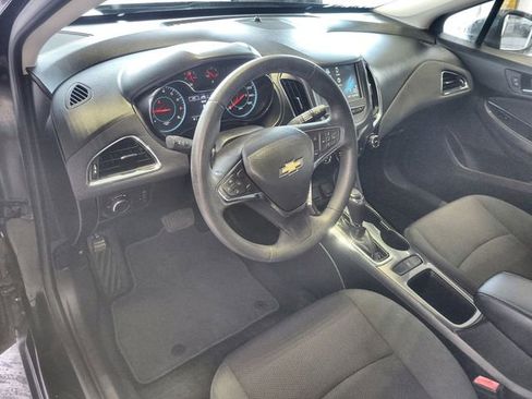 Used 2016 Chevrolet Cruze LT image 14