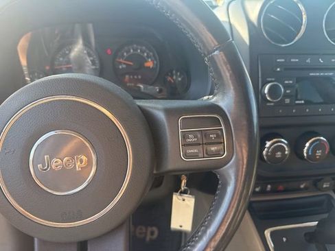 Used 2015 Jeep Patriot High Altitude FWD image 14