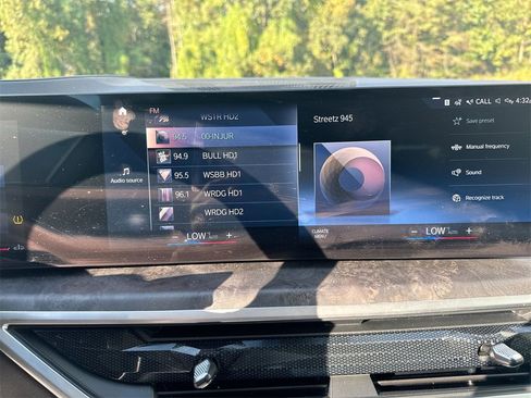 Used 2023 BMW X7 xDrive40i w/ Premium Package image 26